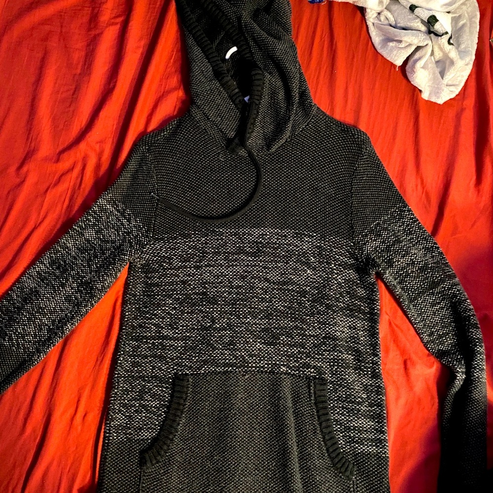 RETROFIT Men’s Hooded Sweater SMALL
